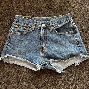 Vintage Levi's 505 Mid Wash Denim Shorts - Size 25/26